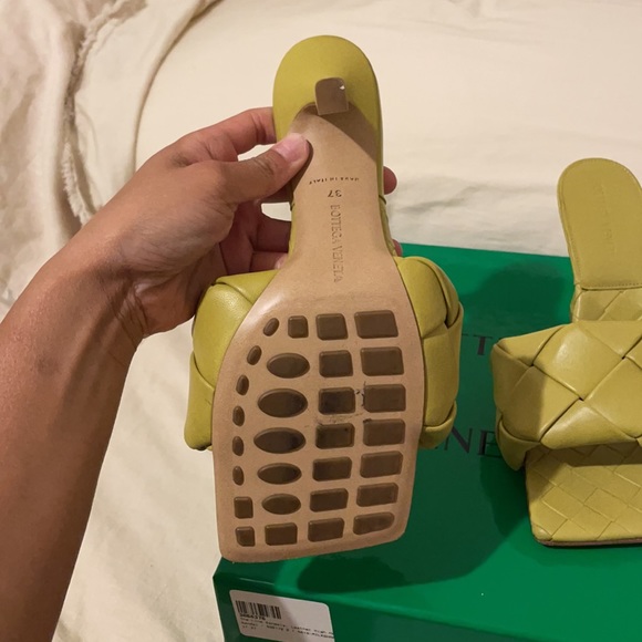 Bottega Veneta sandals in color ice. - Picture 9 of 11